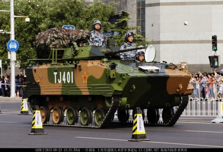 ZBD-03_airborne_infantry_tracked_armoured_fighting_combat_vehicle_Chinese_Army_PLA_China_640_002[1]